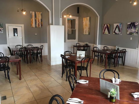 Royal Exchange Hotel - New South Wales Tourism  2