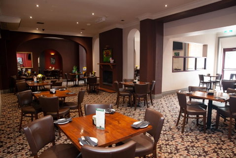 Royal Hotel Singleton - New South Wales Tourism  1