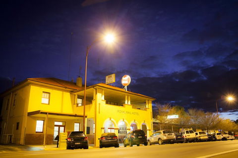 Royal Mail Hotel Jerilderie - New South Wales Tourism  1