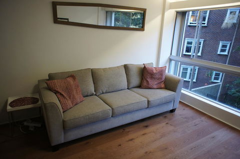 Rushcutters Bay - Pool + Parking - New South Wales Tourism  0