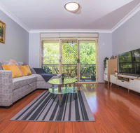 Rustic Hardwood 2 Bedroom Apartment in Randwick - New South Wales Tourism 