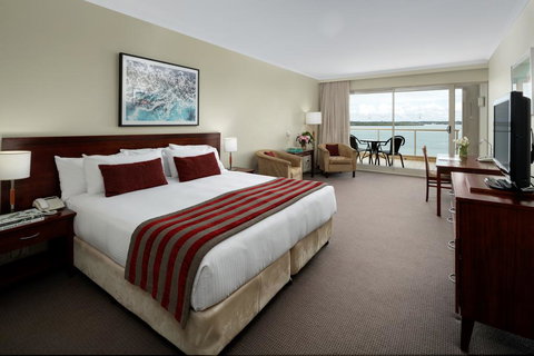 Rydges Hotel Port Macquarie - New South Wales Tourism  2
