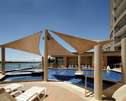 Rydges Hotel Port Macquarie - New South Wales Tourism  1