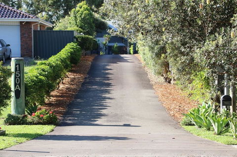 Salamander Bay Bed And Breakfast - New South Wales Tourism  0