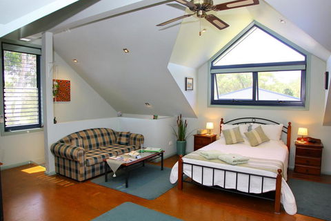 Salamander Bay Bed And Breakfast - New South Wales Tourism  2