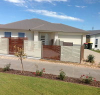 SALTY PAUSE  BONDI HOUSE - New South Wales Tourism 