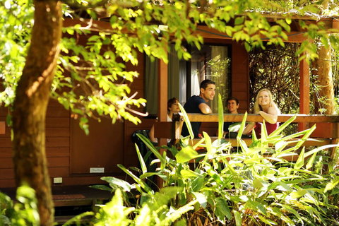 Samurai Beach Bungalows - Port Stephens YHA - New South Wales Tourism  0