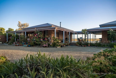 Sanctuary@Waratah - New South Wales Tourism  0