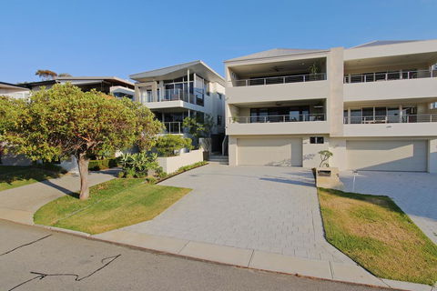 Sapphire Blue Apartment - New South Wales Tourism  2
