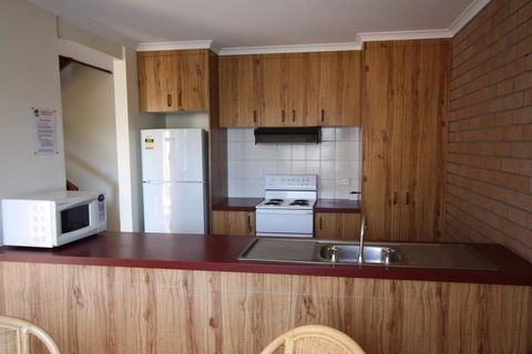 Sapphire Court - New South Wales Tourism  1