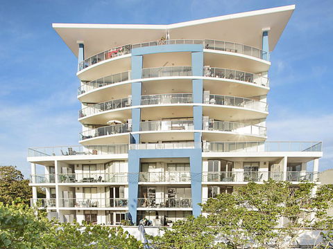 Scarborough Beach Resort Queensland - New South Wales Tourism  0