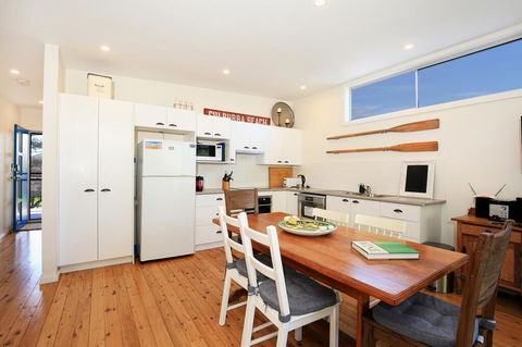 Sea Mist - Pet Friendly - Direct Access To Beach - New South Wales Tourism  3