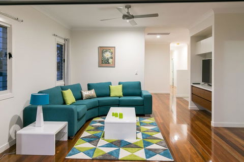 Sea Wood Delight In Hervey Bay - New South Wales Tourism  2