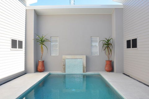 Seadaze 1 - Rainbow Beach, Gorgeous Unit Close To The Beach, Aircon, Pool - New South Wales Tourism  3
