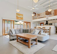 Seascape Retreat - New South Wales Tourism 