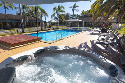Seashells Beachfront Resort - New South Wales Tourism  0
