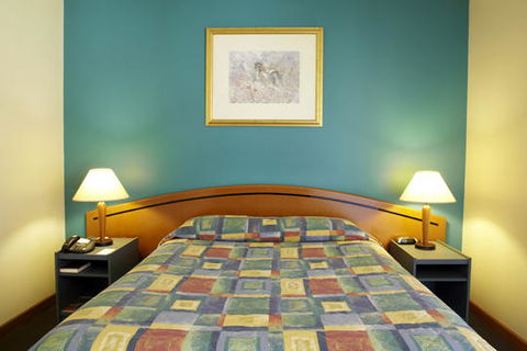 Seasons Hotel Newman - New South Wales Tourism  2