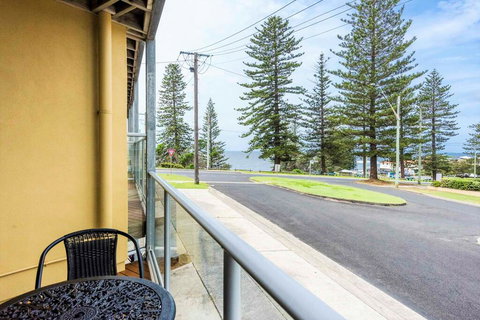 Seaspray 5 - New South Wales Tourism  3