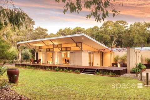 Selador - 2BR Private Bushland Retreat Close To The Beach And Wineries - New South Wales Tourism  3