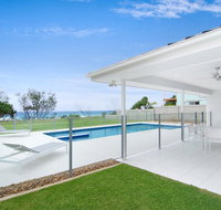 Sentosa on Tugun - Beachfront 5 Bedroom - New South Wales Tourism 