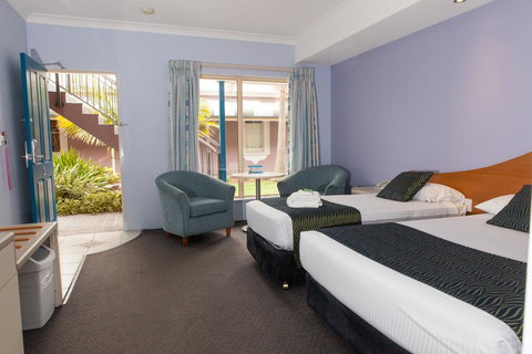 Shellharbour Village Motel - New South Wales Tourism  2