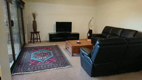 Shepparton Golf Motel - New South Wales Tourism  3