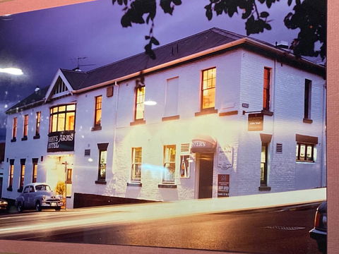 Shipwrights Arms - New South Wales Tourism  0