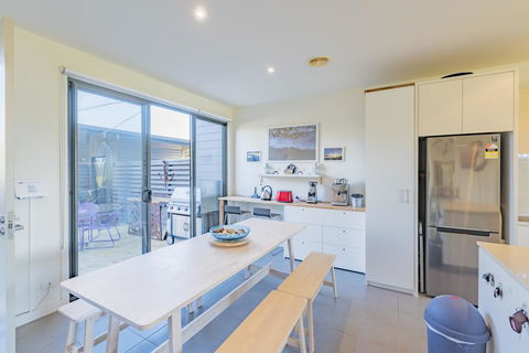 Shore To Relax - Family Or Corporate Bookings Only - New South Wales Tourism  0