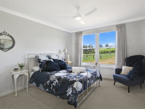 Silky Oak Villa - Spacious & Beautifully Decorated - New South Wales Tourism  3