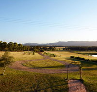Silver Springs (4br) Cottage, with Wifi, Views, Olives and Space . Fireplace, Views, Olives and Space - New South Wales Tourism 