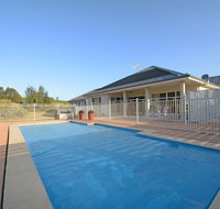 Silver Springs 6br Luxury Homestead with Wifi, Pool. Fireplace, Views, Olives and Space - New South Wales Tourism 