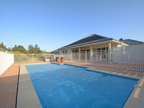 Silver Springs 6br Luxury Homestead With Wifi, Pool. Fireplace, Views, Olives And Space - New South Wales Tourism  0