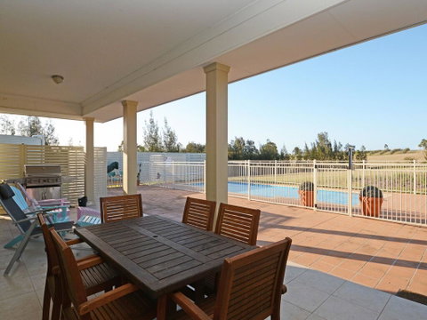 Silver Springs 6br Luxury Homestead With Wifi, Pool. Fireplace, Views, Olives And Space - New South Wales Tourism  1