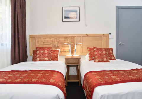 Sinofield Edu-Retreat - New South Wales Tourism  3