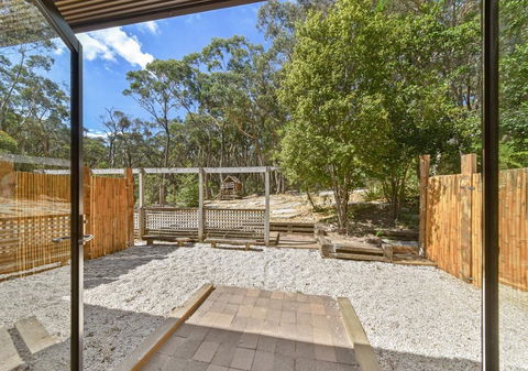 Sinofield Edu-Retreat - New South Wales Tourism  1