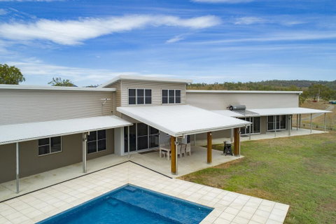 Skyline Farm House - New South Wales Tourism  0