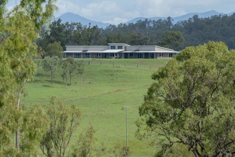 Skyline Farm House - New South Wales Tourism  1