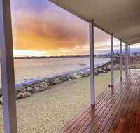 Smart Beach House  Pelican Point - New South Wales Tourism 