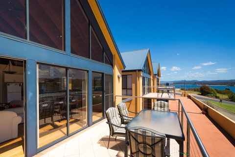 Snug Cove Villas - New South Wales Tourism  2