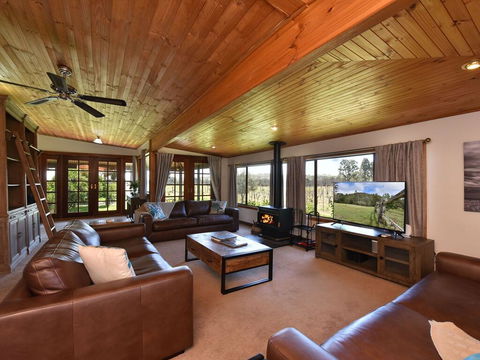 Soldiers Cottage Picturebook Vineyard Home - New South Wales Tourism  2