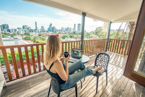 Somewhere To Stay Backpackers - New South Wales Tourism  0