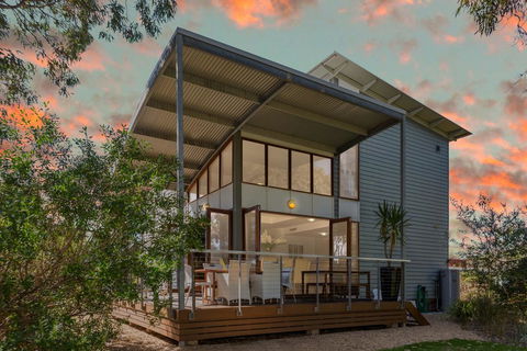 South Shores Villa 22 - South Shores - New South Wales Tourism  0