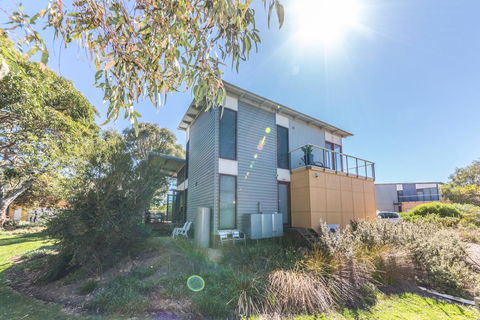 South Shores Villa 22 - South Shores - New South Wales Tourism  1