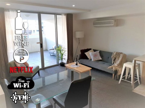 SOUTHBANK Arts+Culture , Central, City View, Pool, Gym - New South Wales Tourism  0