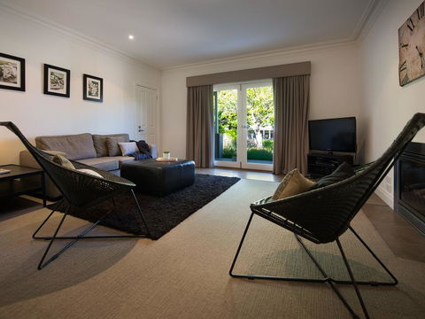 Spa Villas On Main - New South Wales Tourism  3
