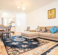 Spacious  Cozy APTHeart of Redfern Closes to CBD - New South Wales Tourism 
