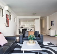 Spacious Two-Bedroom Apartment near Hospital - New South Wales Tourism 