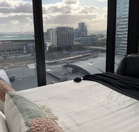 Sparkling 2 bed 1 bath Melbourne CBD Apt - Free Netflix  Wine - New South Wales Tourism 