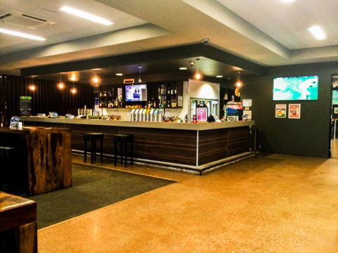 Spinifex Hotel - New South Wales Tourism  2