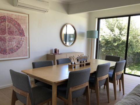 Spray Point Beach House: Entertaining Deck - New South Wales Tourism  1